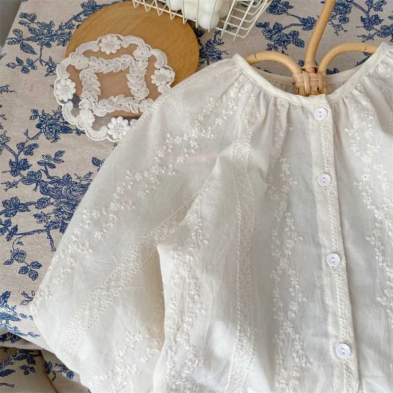 Kids Shirts 2024 Spring New Girls Solid Color Embroidery Baby Girl Cotton O-Neck Blouses Children Comfortable Tops H240423