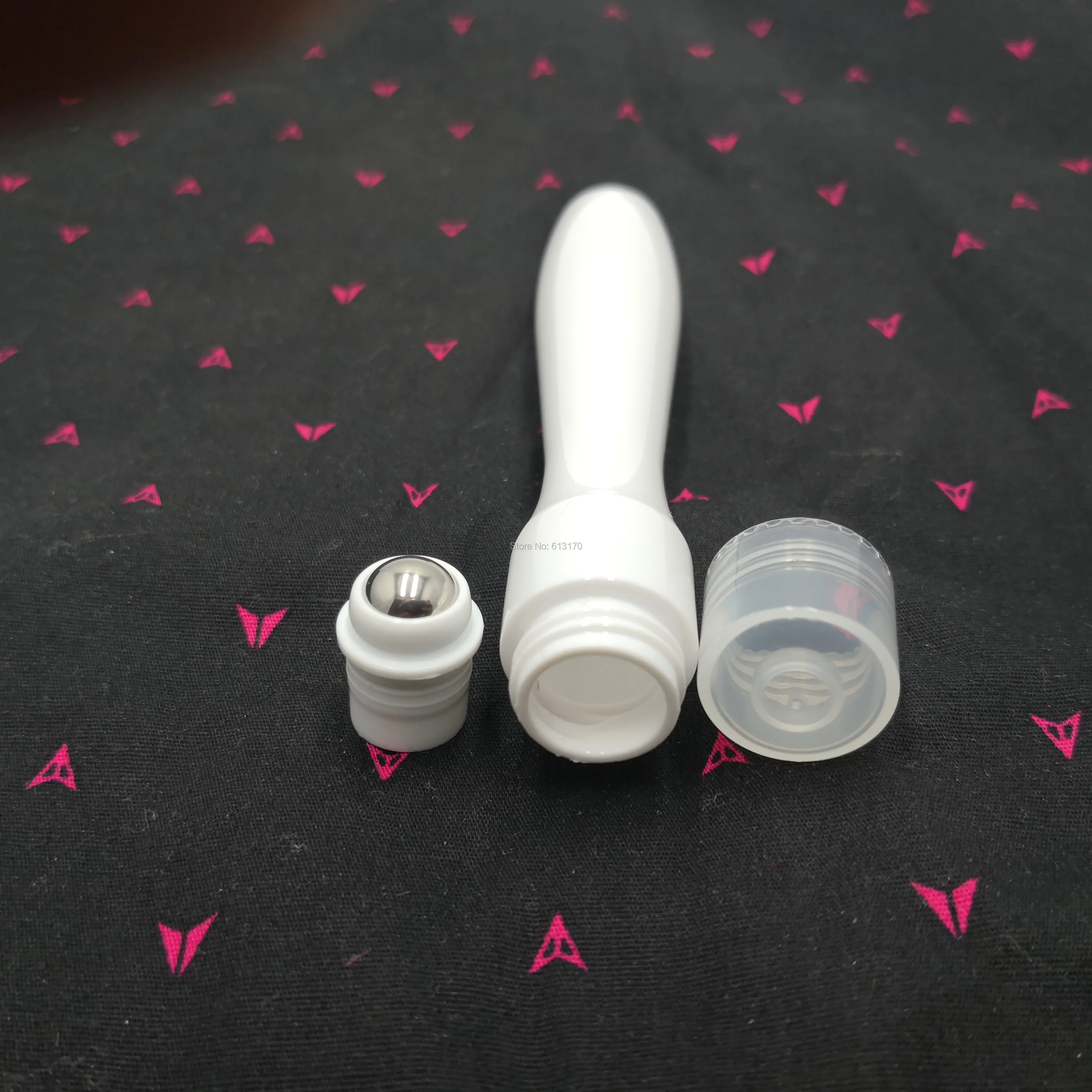 Analyseur 15ml Bouteille à rouleaux en plastique vide 0,5 oz Mini-œil crème Rouleau sur les tubes Portable Maquillage Faire des contenants d'emballage cosmétique