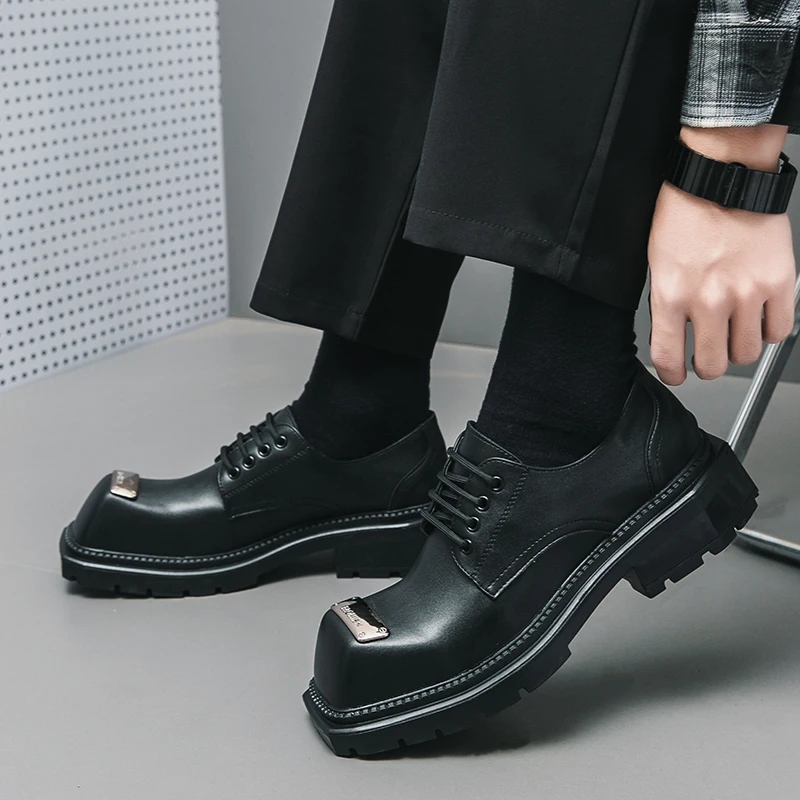 Sapatos de couro de novo masculino 2024 Designer Bussiness Shoes Sapatos de alta qualidade Sapatos formais causais para homens vestido de conforto calçados masculinos