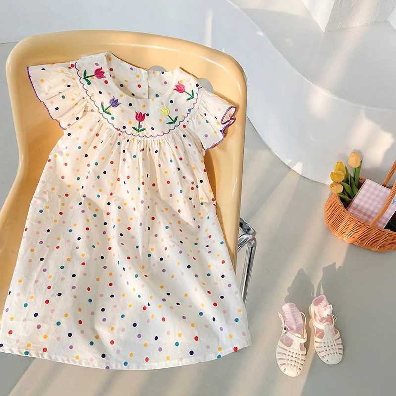 Robes de fille Childrens Broidered Robe Couleur d'été Polka Dot Pure Coton Flying Princesse Sweet Cute Night Dress H240423