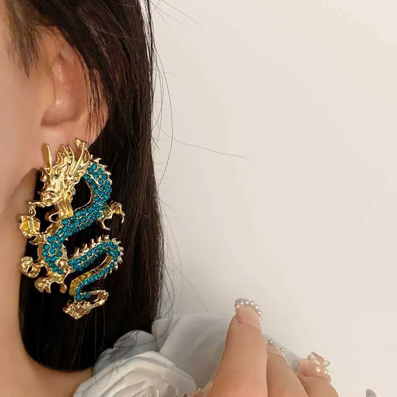 Pendientes de dragón de dragones de diez rianas de la lámpara dangle para mujeres pendientes de moda de moda antigua