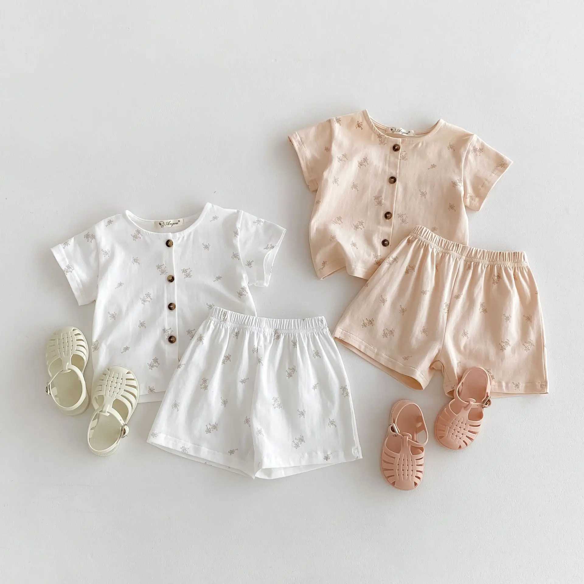 Ensembles de vêtements 2024 Nouveau bébé à manches courtes Bénérations Vêtements Kids Girls Cotton Tops + Shorts PAJAMAS SUIT