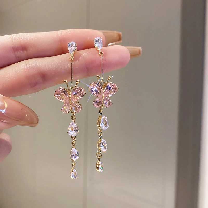 Dangle żyrandol Inkrustowane kryształowe kolczyki perłowe dla kobiet retro luksusowe kolczyki z długim stylem wysokiej klasy luksusowa biżuteria D240323