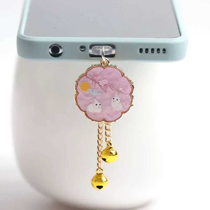 Gadget antidust del telefono cellulare kawaii plug di polvere di coniglio rosa fascino antipolvere tappo di polvere di tipo C tappo porta carica iPhone pendente a pendente da 3,5 mm Stop alla protezione della polvere di jack Y240423