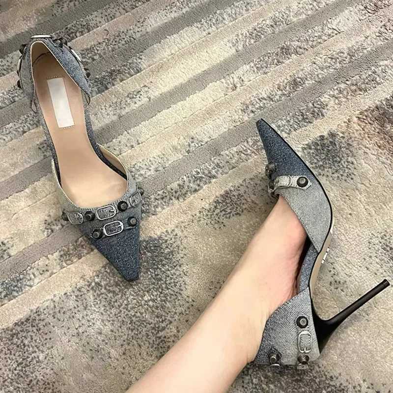 Scarpe eleganti da donna in denim cintura alla fibbia alte tacchi coreani di moda nero sexy sandali puntato a stiletto sottile festa casual h240423