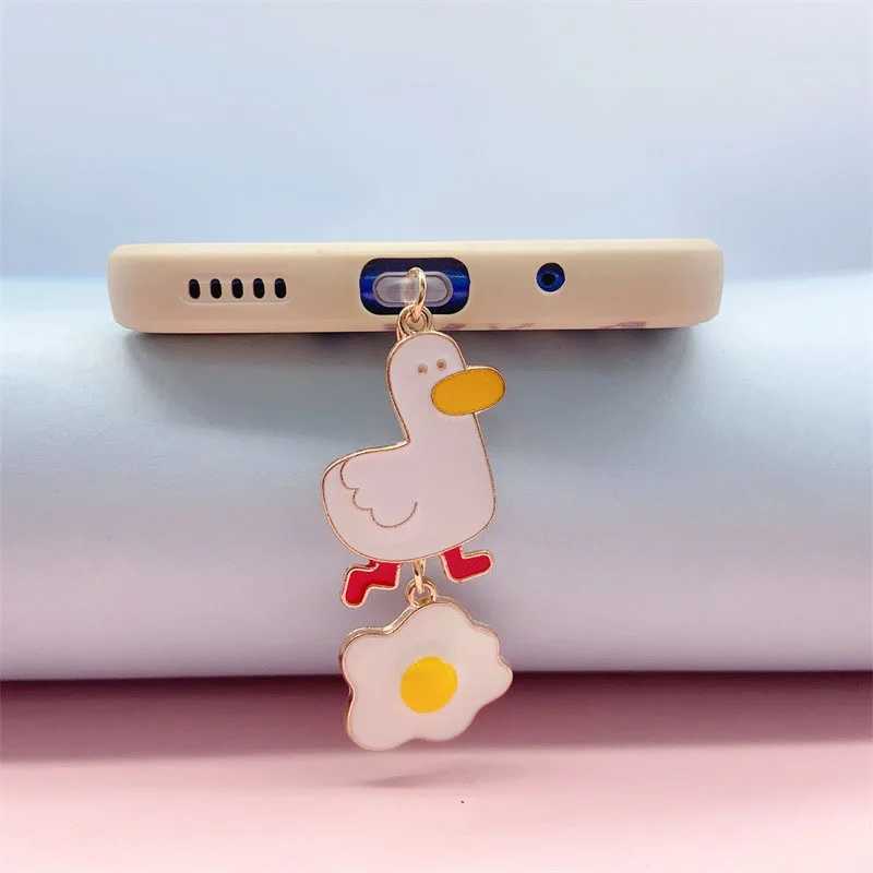 Téléphone cellulaire Anti-Dust Gadgets mignon Rifueling Duck Dust Pring Plug Kawaii Charge Port Portième pour iPhone Phone Anti Dust Cap Type C Protection de poussière Stopper Y240423