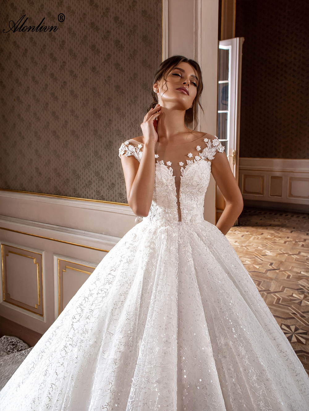 Delicate Lace A-line Wedding Dress Sheer Neck short Sleeves Elegant Bridal Gowns 2024 With Beading Pearls Appliques Lace