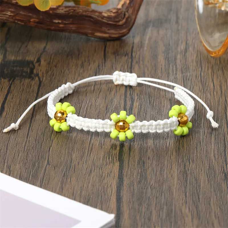 Beaded Bohemian Colorful Beads Flower Handmade Adjustable Bracelet Women Casual Daily Fashion Accessory Friendship Personality Gift 240423