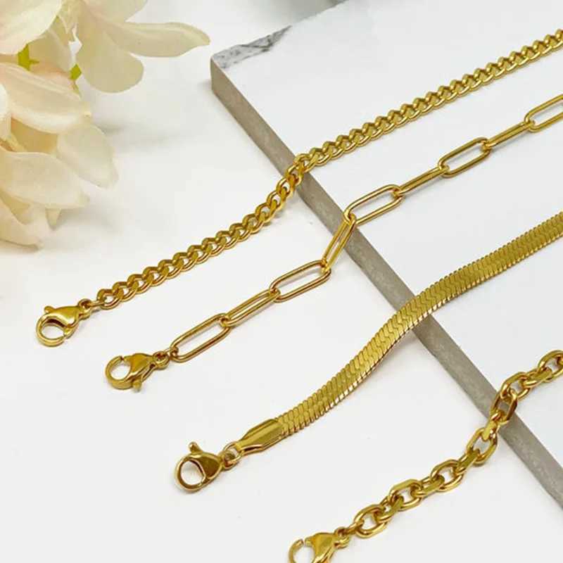 Pulseiras de corrente de cobra clássicas de miçangas para mulheres Trend Gold Batilhas de aço inoxidável pulseira de corrente cuba de aço da moda da moda jóias 240423
