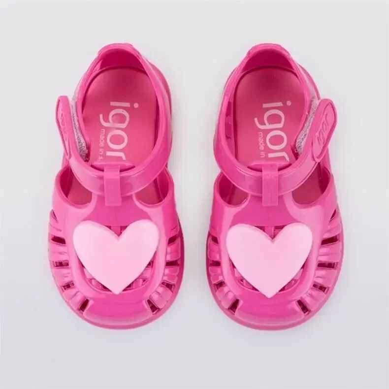 Slipper 2023 Summer Childrens Hollow Out Baotou Roman Sandals Girls Love Jelly Shoes Baby Kids Non Slip Beach Retro Shoesl2425