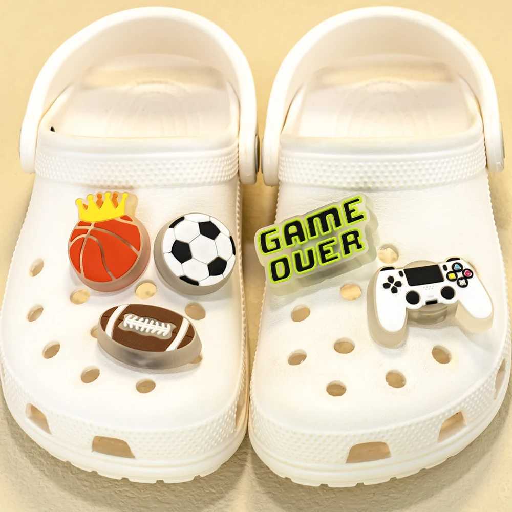 Sandals LED Shoe Charms Lighted Unicorns GamePad Football Shoe Decorations Pins for Kids Boys Girls Favor Gift Sandals Clog Buckles 240423