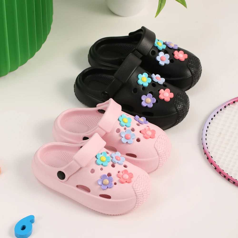 Sandals New Children Garden Shoes Simple Cute Flower Beach Sandals Babies Summer Slippers Soft Kids Outdoor Slippers Flip Shoes 240423