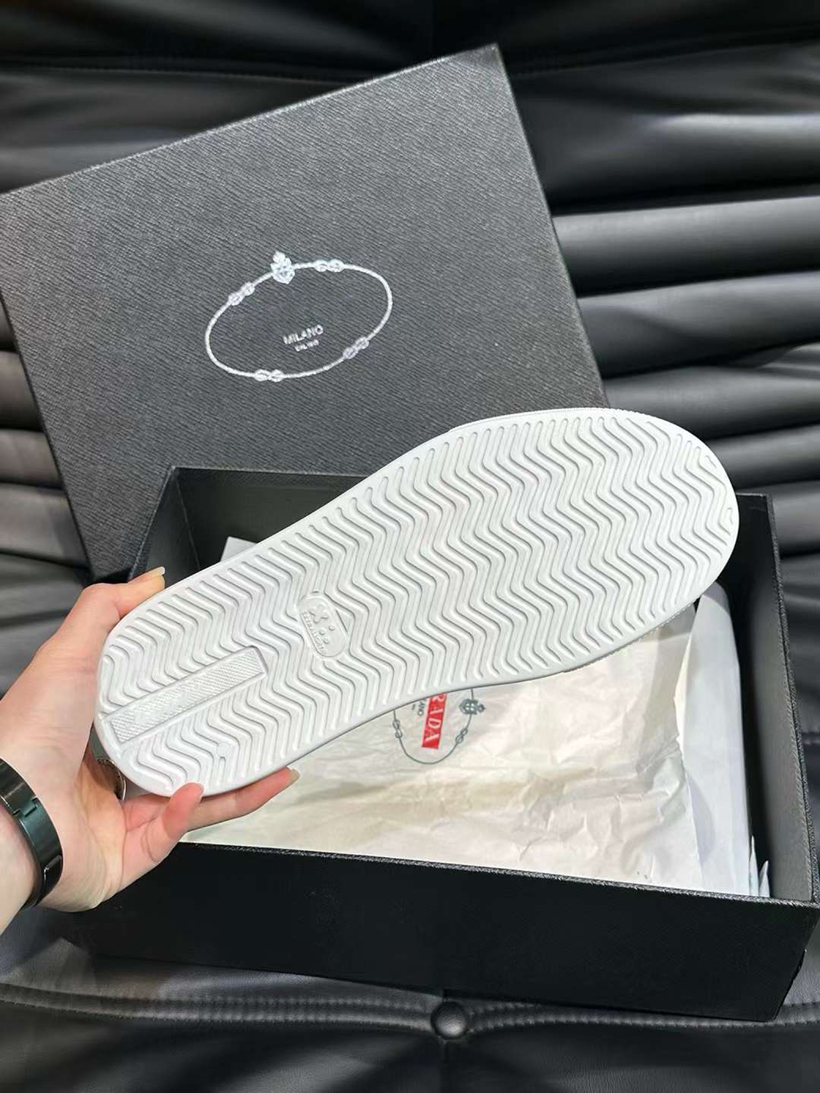 Moda mężczyźni swobodni buty makro platforma trampki Włochy gorące popularne elastyczne opaski niskie blaty białe jasne skórzane skórzane design