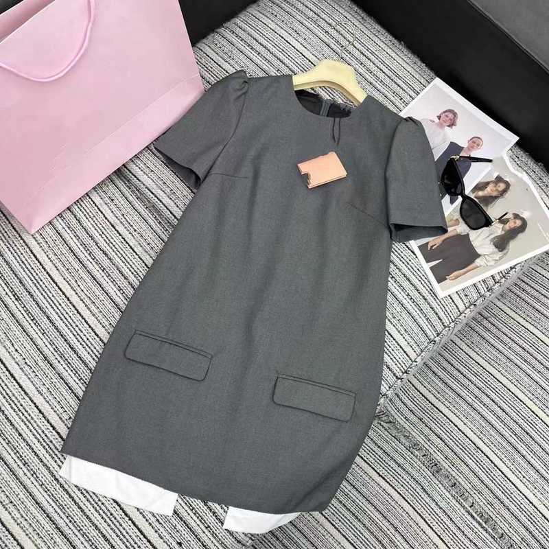 Basic & Casual Dresses Designer Spring/Summer Fashion Round Neck Bubble Sleeve Dress with Western Hem Contrast Letter Patch Short Skirt 2BPT