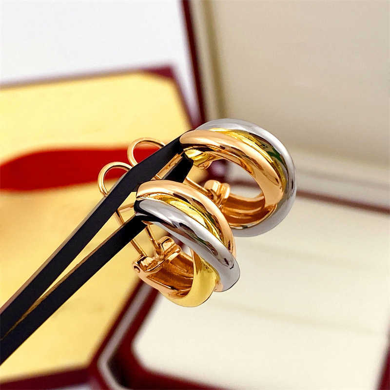 Złoty Diament Design Charm Trzy kolczyki pierścieniowe Silver Gold Rose Non Fading Gładka Miłośnicy twarzy moda z Carrtiraa Oryginalne kolczyki