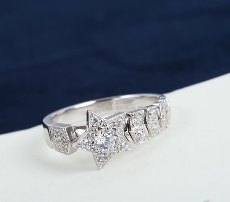 Designerstjärna Rings Fashion Rhinestone Crystal Ring Smycken Luxury AU750 18K Gold Ring Engagement Gifts Party Wedding High Quality Storlek 10,12,14,16