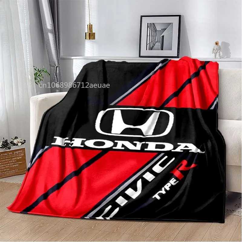 Blankets HONDA Motorcycle Printed Flannel Blanket Lightweight Warm Plush Bed Sofa Chair Blanket T240422