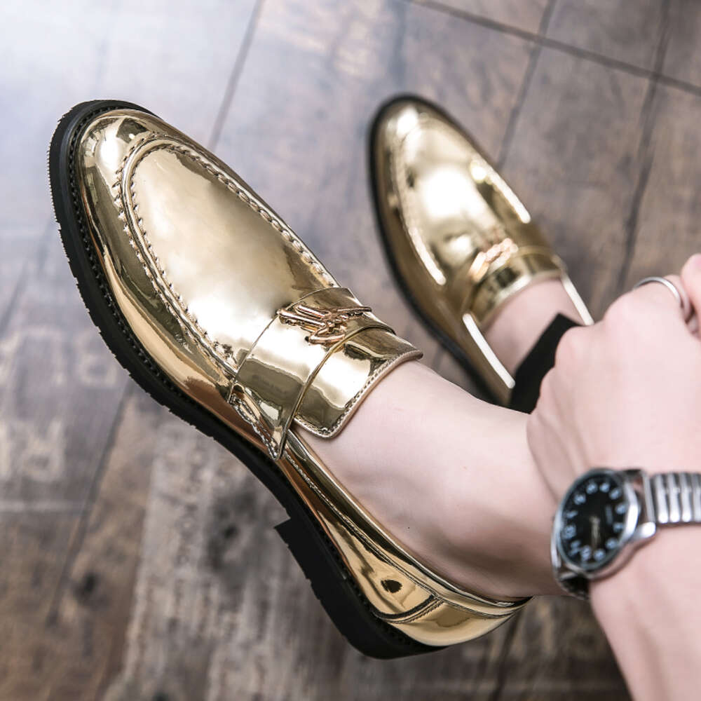 Plussize 38-48 Men Patent Leather Slip-on Loafers Fashion Shiny Golden Dress Social Shoes Business Black Shoe