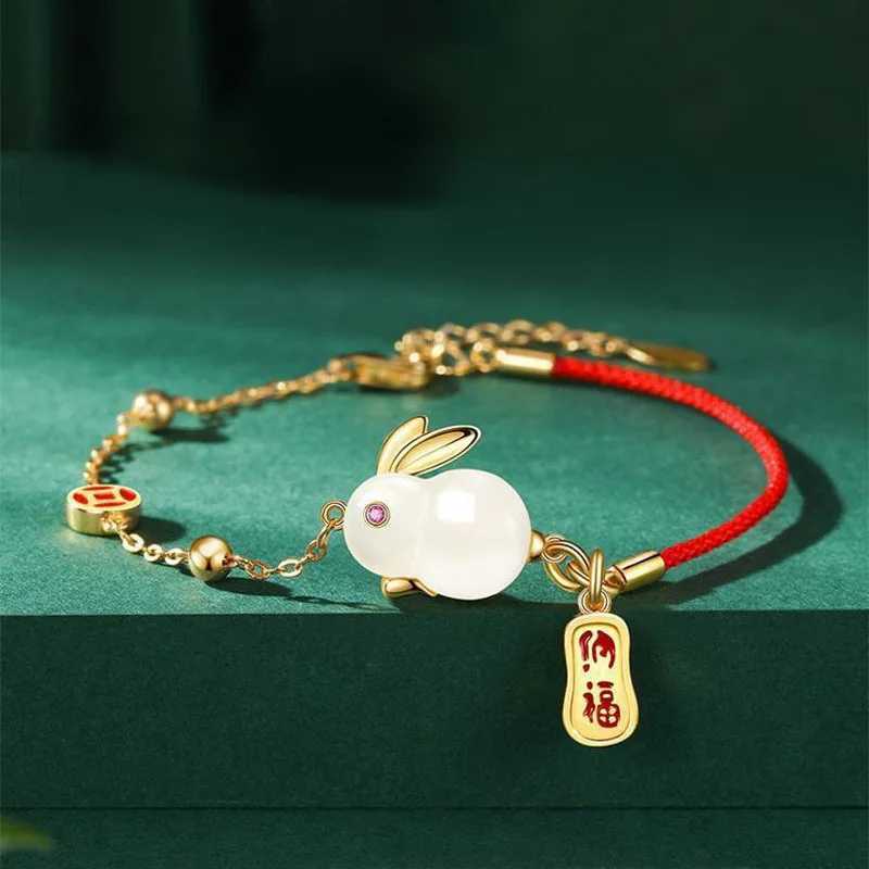 Beaded Korean Style Cute Rabbit Flowers Bracelets For Women Exquisite Paw Airplane Sheep Pendant Beaded Bracelet Party Jewelry Gifts 240423