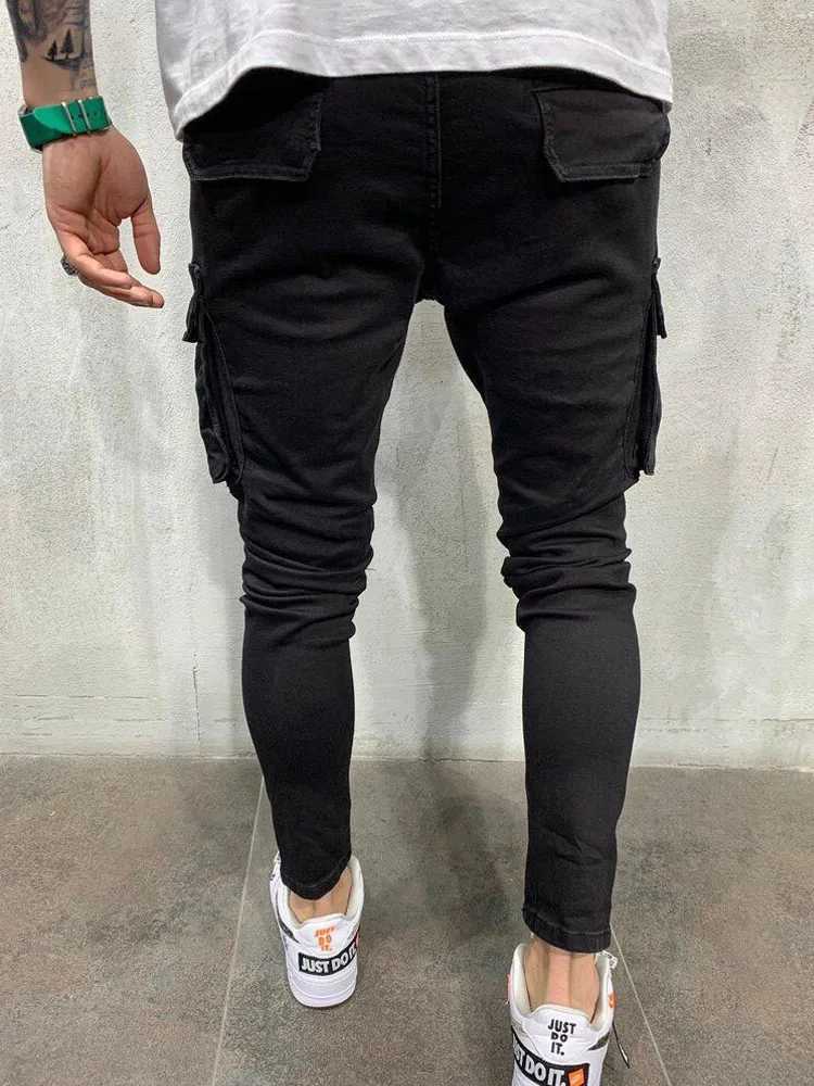 Mäns jeans män stretchig multi-pocket mager rippade jeans herrar smala fit jogger blyertsbyxor 2021 mode jeans svettbyxor hip hop byxor 240423