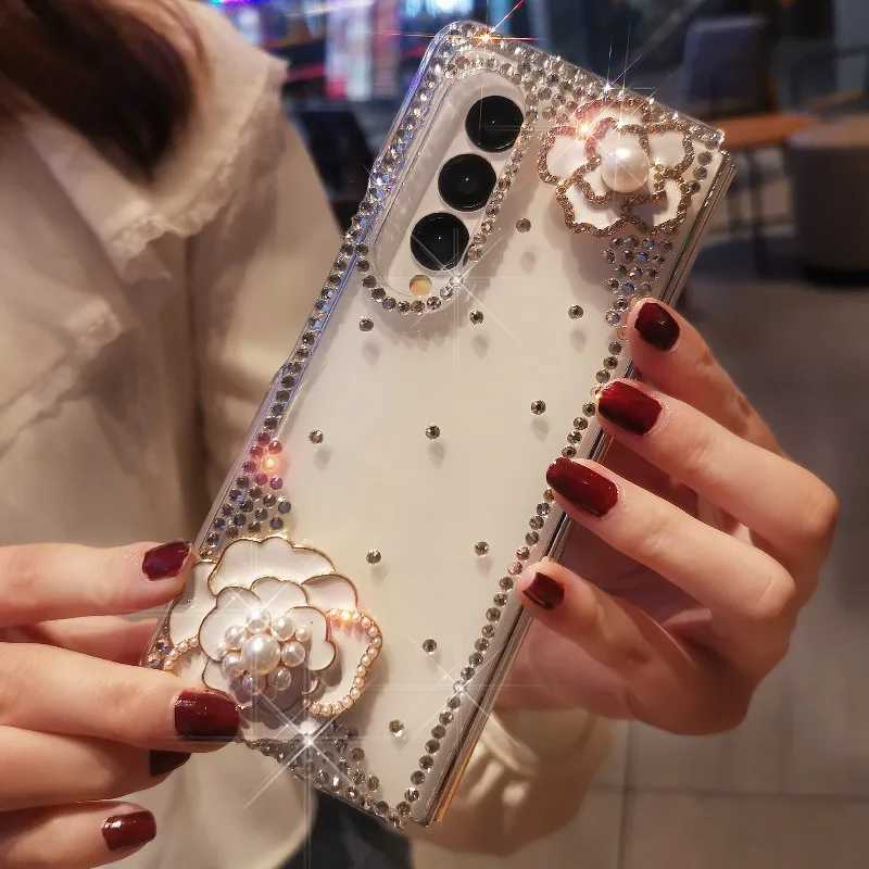 Mobiele telefoons Luxury Diamond Pearl Camellia Telefoonhoes voor Samsung Galaxy Z Fold 5 4 3 2 Bling Rhinestone Flower Transparant Hard PC Case D240424