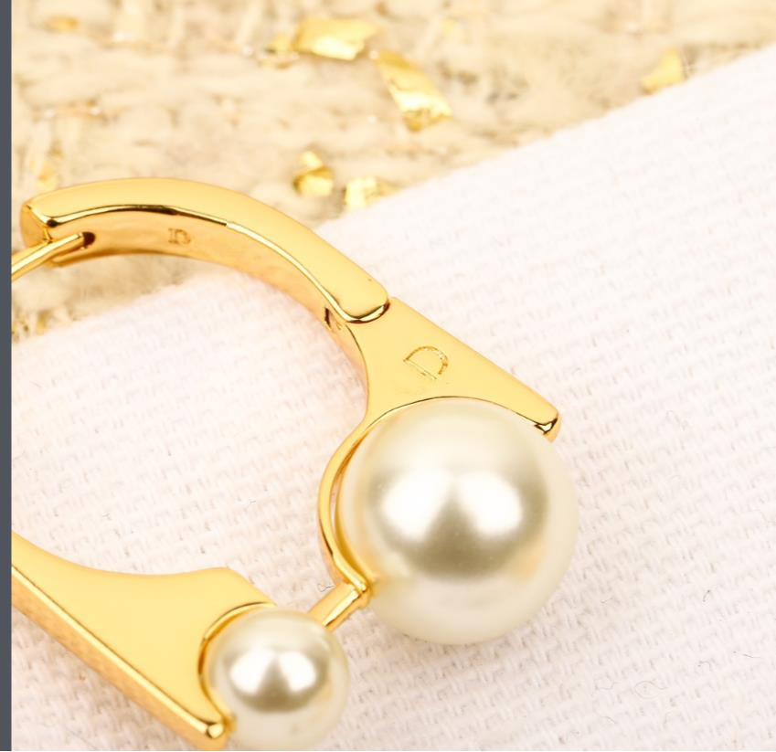 Designer Orecchini di perle donne di alta qualità Gold Luxury Copper Look Earring Gioielli Regali di gioielli dropsship