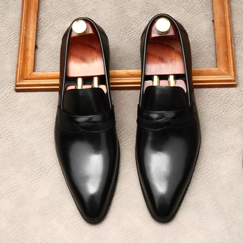 Mocasines de moda para hombres formales de cuero genuino punta puntiaguda en la boda zapatos oxford zapatos negros para hombres zapatos de vestir rojo para hombres