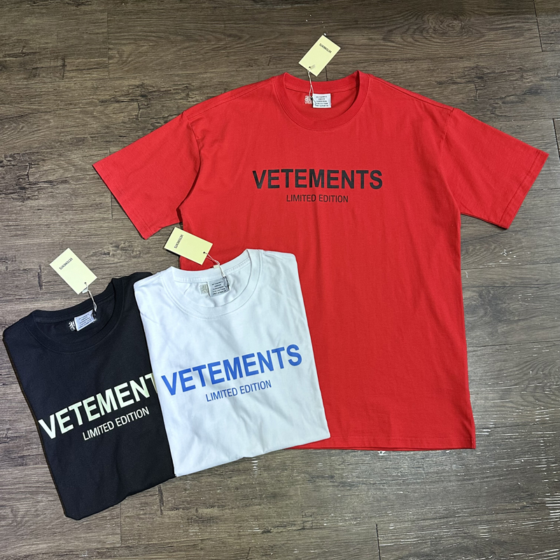 VETEMENTS Trevina Designer de camiseta T-shirt Men's Camiseta feminina Letra de rua Casual Everyday Wear com mangas curtas de grandes dimensões Tops