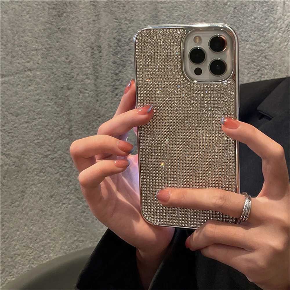 Case di telefonia cellulare Luxury Glitter Rhinestones Telefono iPhone 15 14 11 12 13 Pro Max Mini XS XR X 7 8 Plus Shniy Diamond Silicone Cover D240424