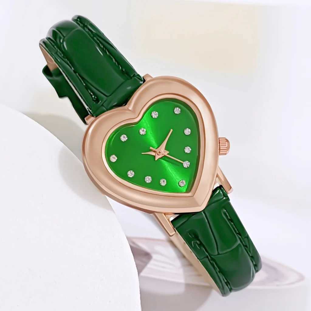 Orologi da polso donne orologi a forma di cuore multicolore orologio diamantato di lusso 240423