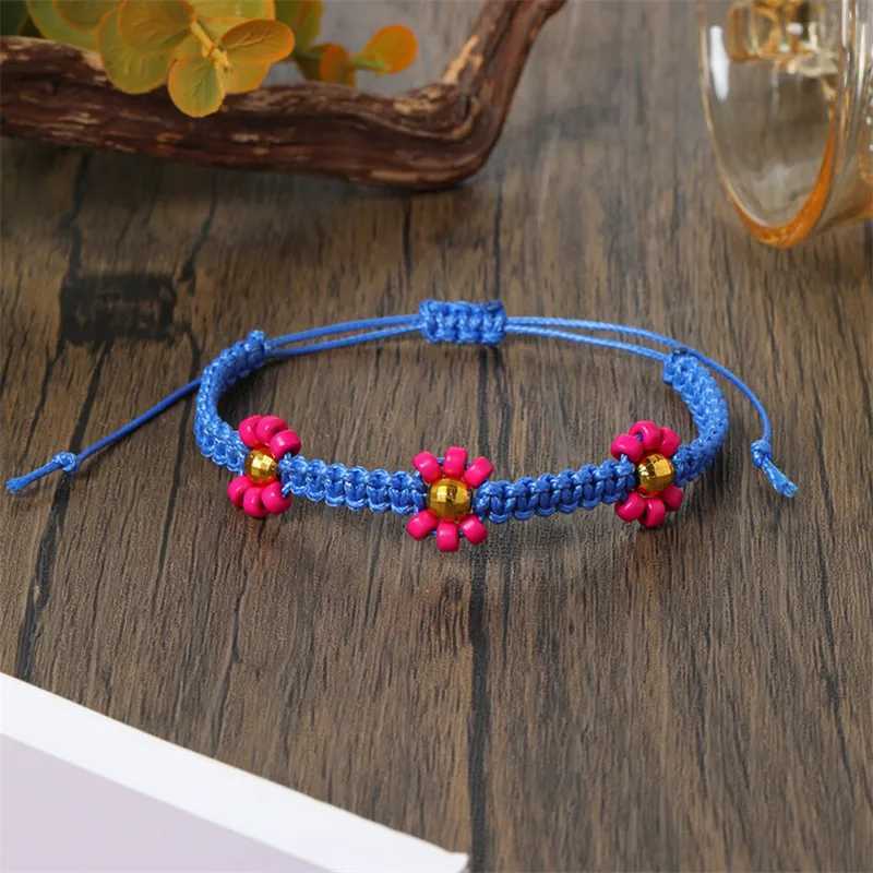 Perlen Bohemian Bunte Perlen Blumen handgefertigt verstellbares Armband Frauen Casual Daily Mode Accessoire Freundschaft Persönlichkeit Geschenk 240423