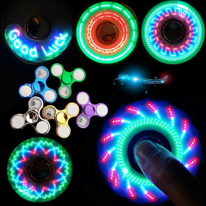 Decompresión Toy LED creativo Luminoso Luminoso Fidget Spinner Cambios de Hand Spinner Golw In The Dark Stress Relief Toys para niños D240424