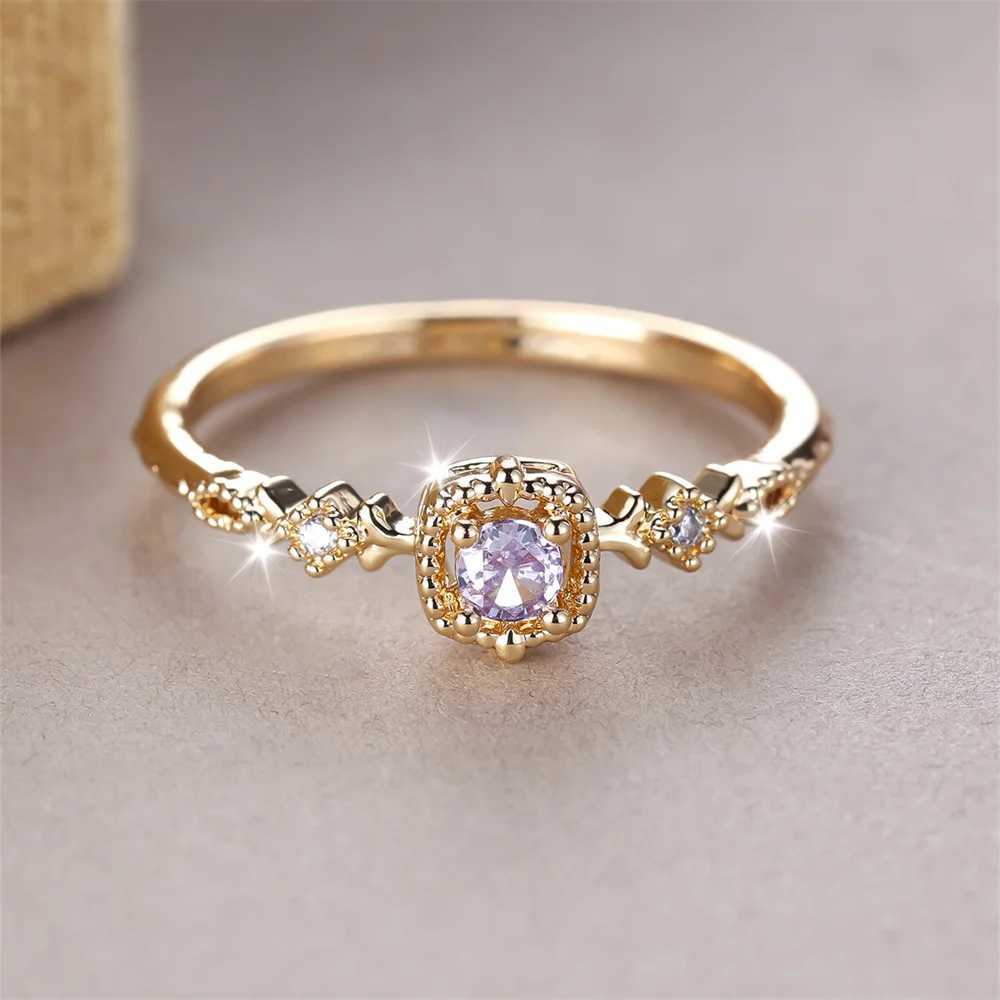 Wedding Rings Simple Fashion Crystal Round Stone Ring White Zircon Small Square Engagement Rings For Women Vintage Gold Color Wedding Jewelry