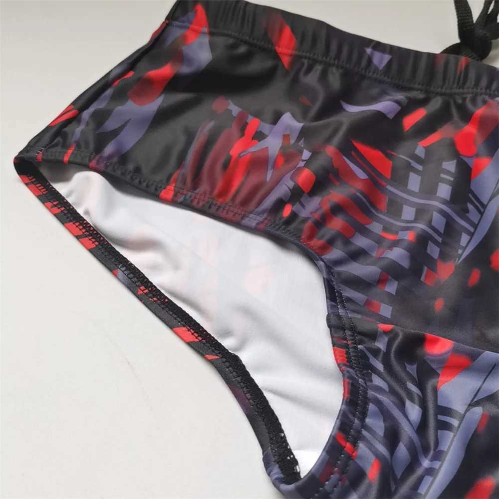 Männer Badebekleidung Männer Bikini Bikini Schwimmbrief Badeanzüge Board Shorts Surf Boxer Trunks Black Red Beach Badeanzug Unterwäsche Boardshorts D240424