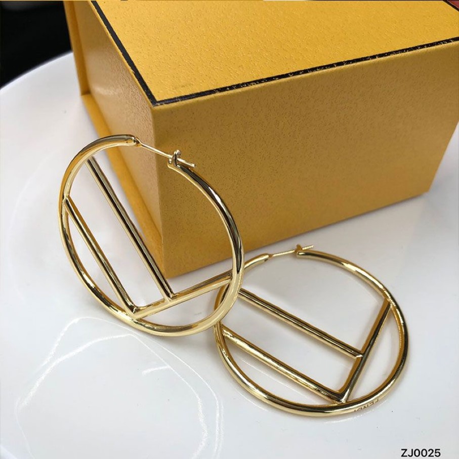 2022Luxury Designer Ohrringe Klassische minimalistische Studienbuchstaben Gold Large Runden Runde Ohrring für Frauen hochwertiger Markenschmuck 313g