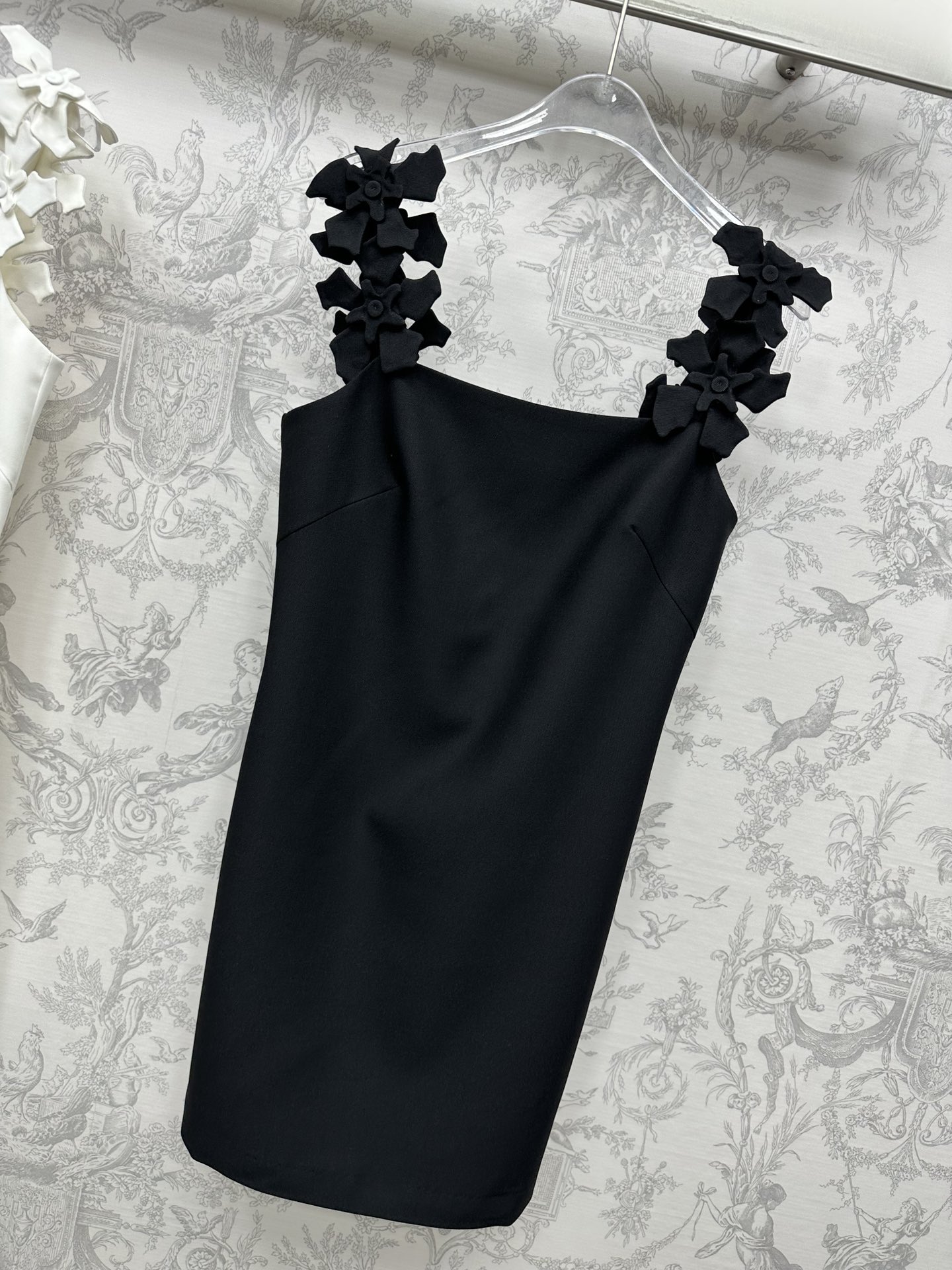 2024 Summer biały / czarny stały kolor kwiaty 3D sukienka spaghetti kwadratowa szyja podwójna kieszenie Krótkie sukienki ll4a24 Kapeta wyboru rozmiar proszę
