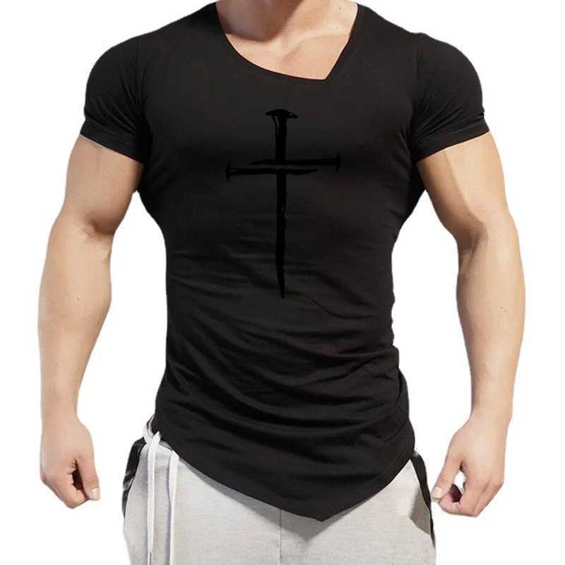 Polos pour hommes personnalisés croix imprimées Mode oblique oblique en V V T-shirt à manches courtes Slim Fit Mens Casual irrégulier Hem Fitness T Shirtsl2404