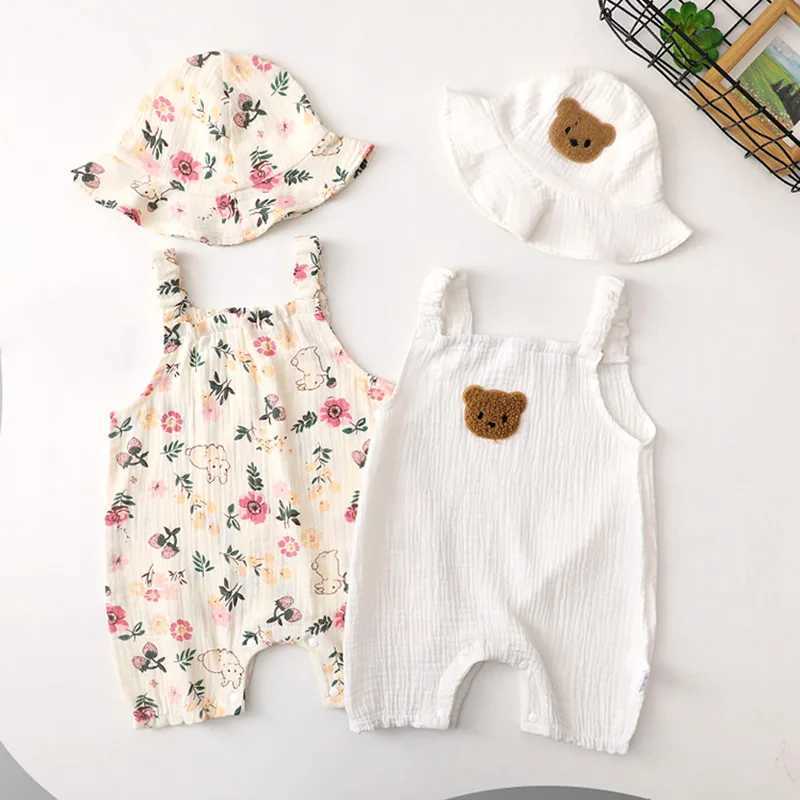 Rompers Summer Baby Girls Romper with Hat Cartoon Cherry Bear Jumpsuits Infant Sleeveless Muslin Clothing for Boys Bunny Printed Outfits d240425