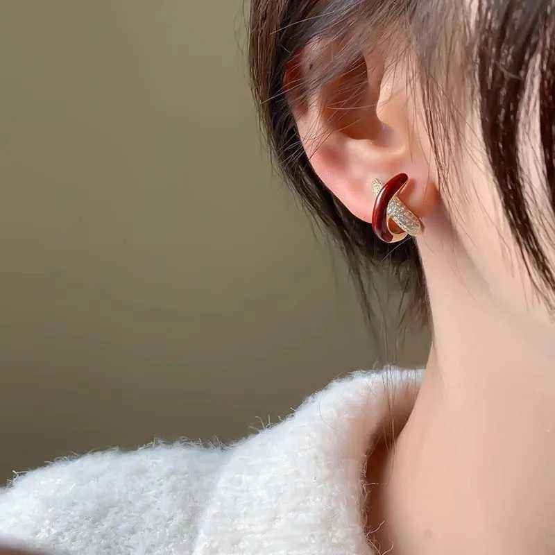 Dangle Chandelier Korean Red Enamel Cross Stud Earrings For Women Elegant Shiny Crystal Zircon Leaf Shaped Temperament Earrings Jewelry Gifts
