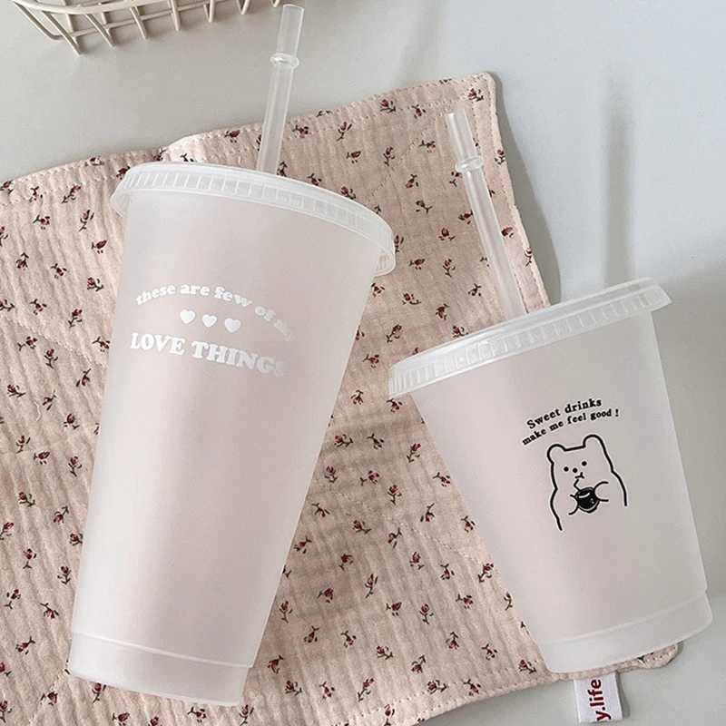 Tumblers kaffemjölkmjölk te kawaii plast kall dryck kopp med lock halm bärbar återanvändbar drickflaska BPA gratis H240425