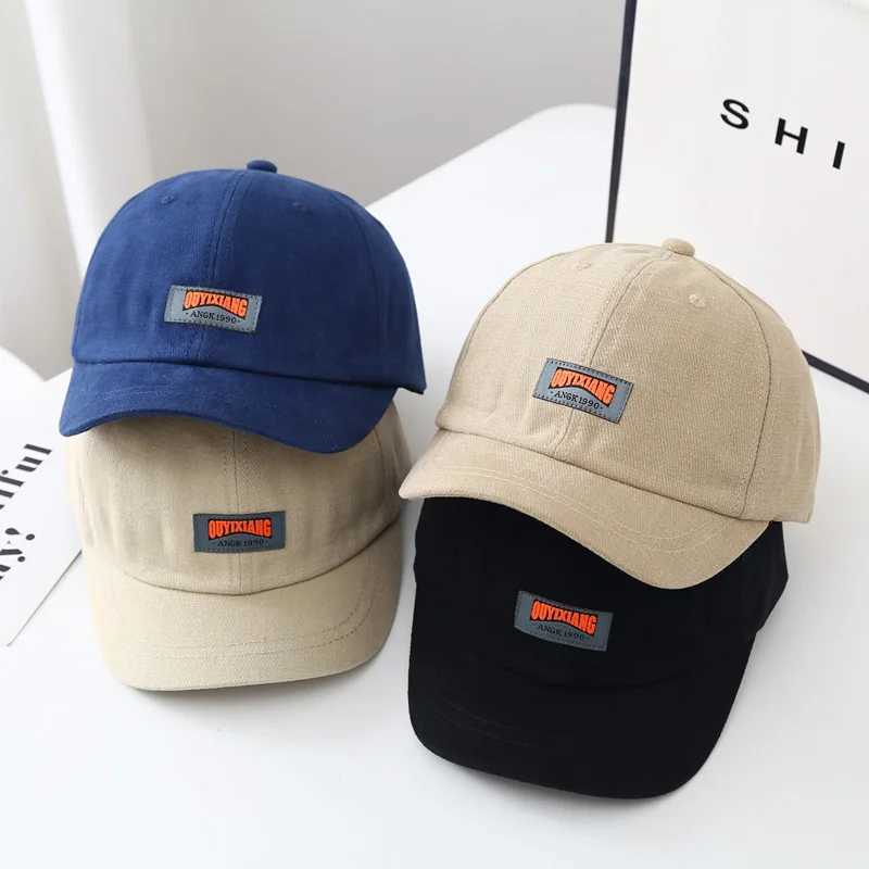 Ball Caps Coréen Style Mens and Womens Printemps / été Butball Cap de baseball Patch Patch Brush Club Club Soft Top H240425