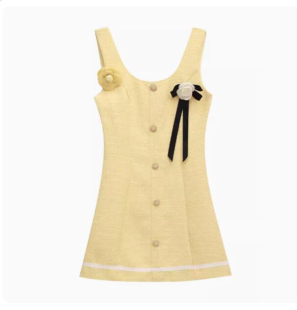 Fleur de tweed sans manches pour femmes épingle à fleur patchy jaune taille mince taie décontractée robes de robes