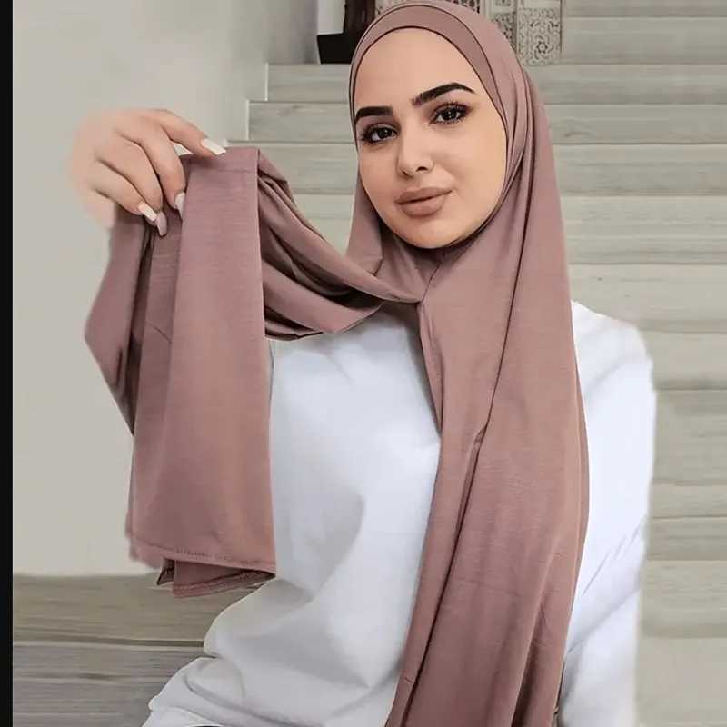 Hijabs Easy To Wear Jersey Hijab Scarf Solid Color Modal Slit Instant Hijab Thin Breathable Soft Sunscreen Pullover Head Wrap For Women d240425