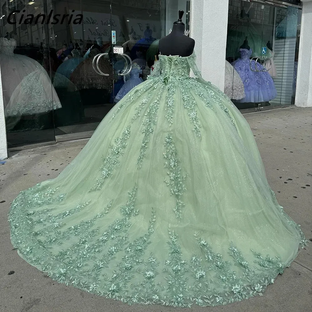 Green à manches longues hors de l'épaule des robes de quinceanera applications de robe de bal applique en dentelle 3d fleurs corset vestidos de 15 anos
