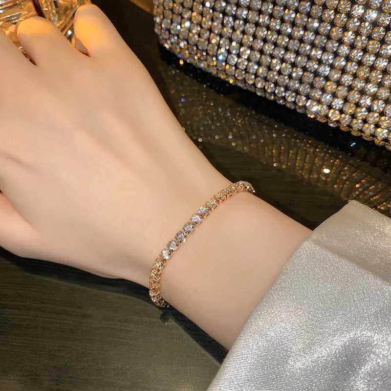 Beaded WLP New 2023 Luxury Rhinestone Gold Color Armband för kvinnor Trendiga koreanska modearmband Bridal Wedding Jewelry Party Gift