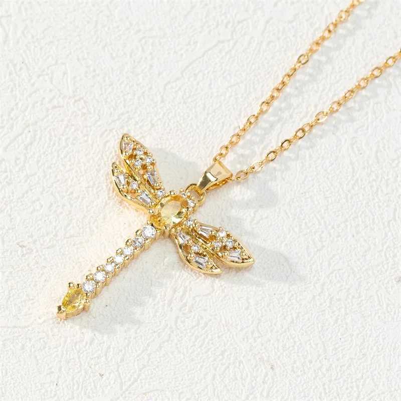 Pendant Necklaces Classic Micro-Inlaid Stainless Steel Wing Dragonfly Necklace Fashionable Personality Gorgeous Temperament Clavicle Chain