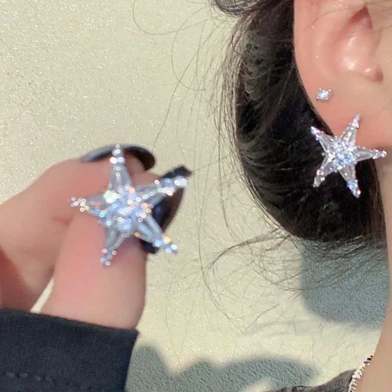 Bengelen kroonluchter luxe glanzende ingelegde zirkoon pentagram stud oorbellen voor vrouwen prachtige zilveren kleursterren piercing oorbellen bruiloft sieraden