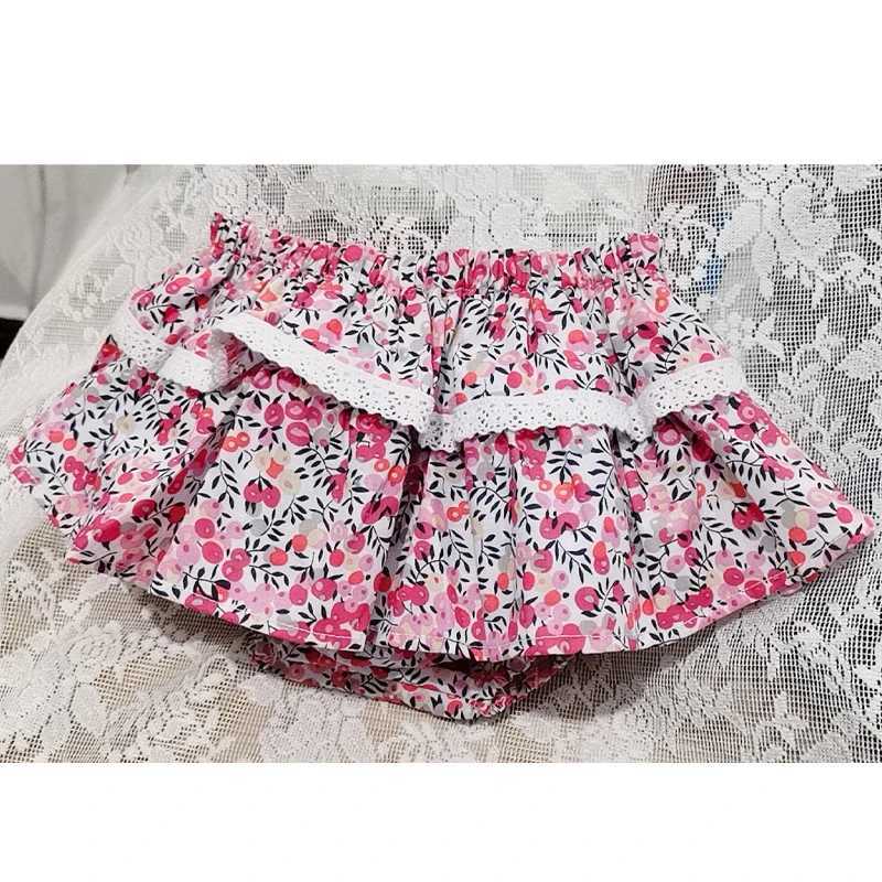 Krótkie dziewczynki kwiatowe falbany koronkowe spódnice Dzieci Letni Pettispirt Toddler Dancing Wedding Clothing Tutu Spódnica Bloomer H240425