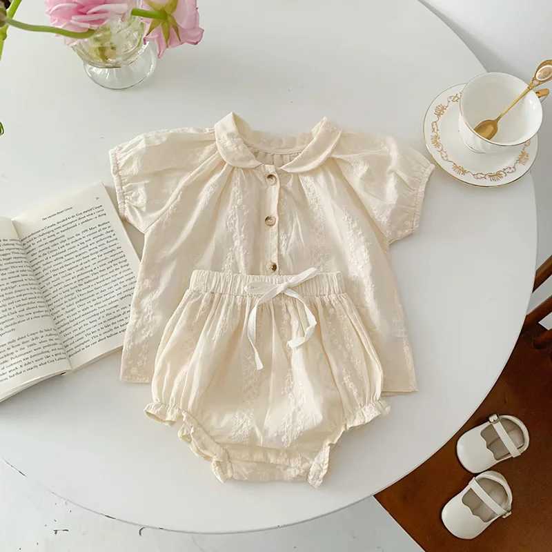 Kleidungsstücke Neuankömmlinge Baby Girl Kleidungsstück Set Weich atmungsaktives Mädchen T -Shirt und Bloomer Anzug Kleidung H240425