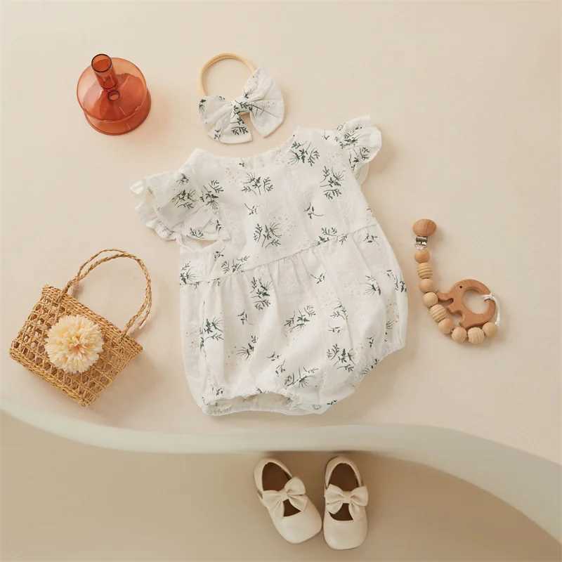 Rompers trigren 0-24m schattige zomer babykleding peuter meisjes katoenen vlieg mouw bloemenprint romper top haarband 2 stks outfits d240425